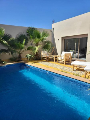 Maison avc piscine sans vis à vis à 10min du centre